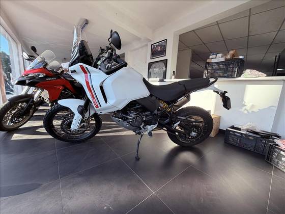 DUCATI DESERT X 